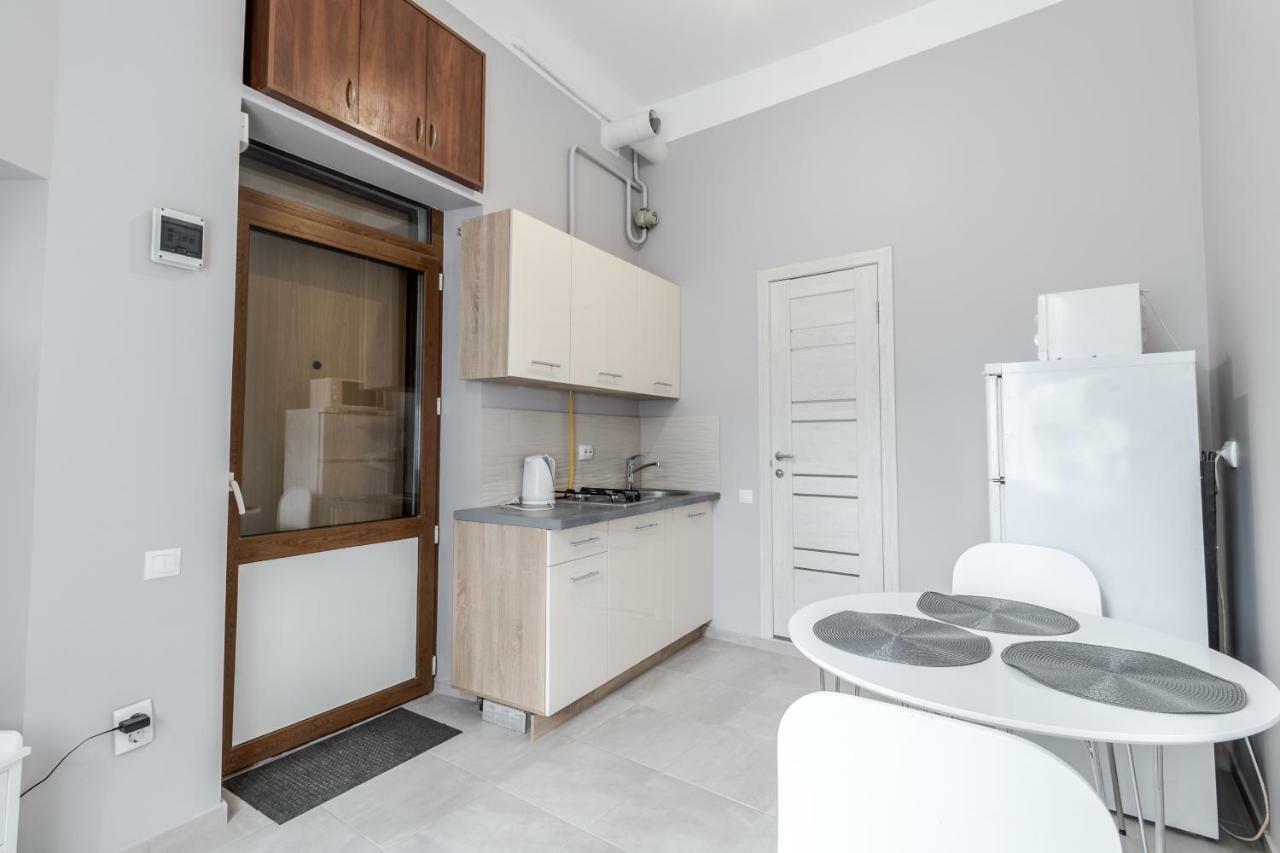 Midwheel Apartment 9 Lviv Kültér fotó