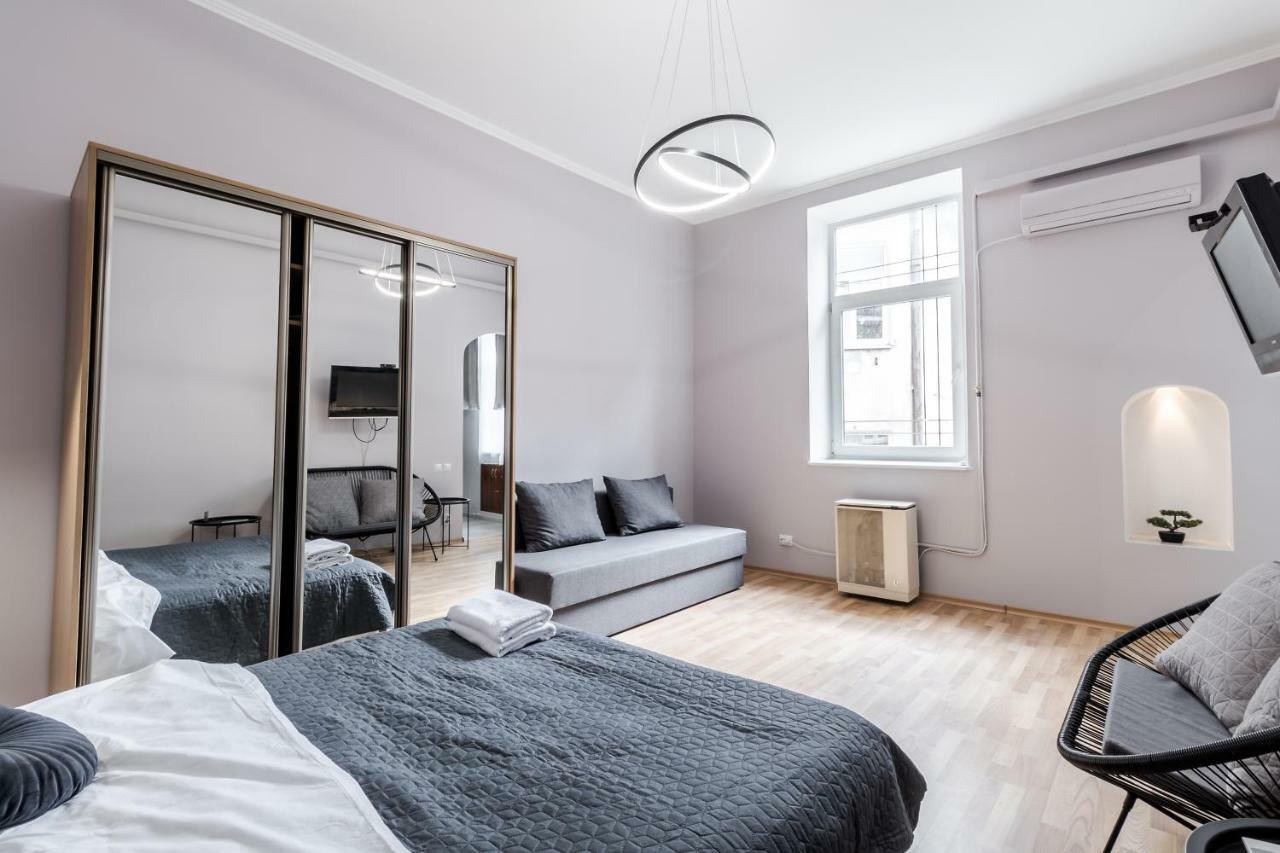 Midwheel Apartment 9 Lviv Kültér fotó